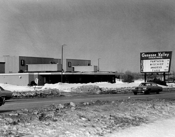 Genesee Valley Cinemas - PHOTO CIRCA 1985